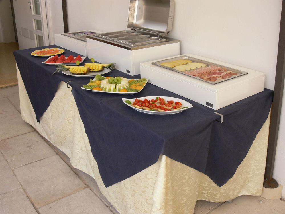 Relais Carlo V - Palazzo Storico Bed & Breakfast Gallipoli Bagian luar foto